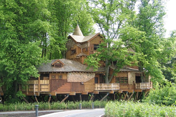 1 Day Alnwick Castle, Holy Island & Scottish Borders - Alnwick Garden or Alnwick village: choose your pace