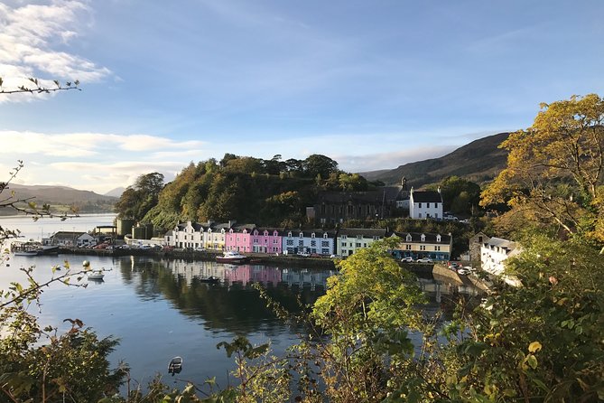 3-Day Guided Isle of Skye and Highlands with Stay from Edinburgh - Day 1: Loch Lomond, Luss, Glencoe, and a Ben Nevis peek