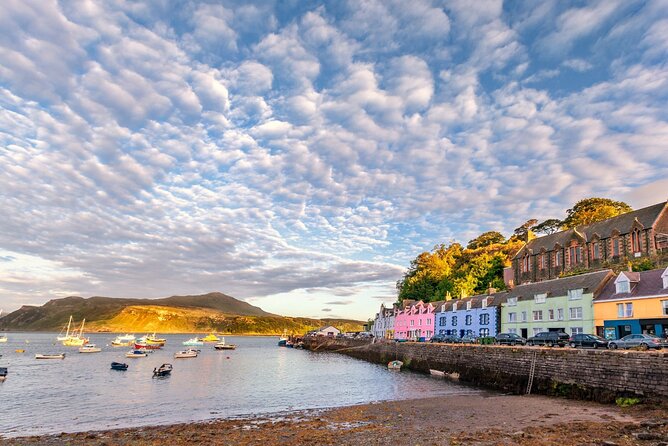 3 Day - Isle of Skye, Loch Ness & Glenfinnan Tour from Edinburgh - Day 2: Dunvegan Castle, Old Man of Storr, and Skye Views That Actually Need Time