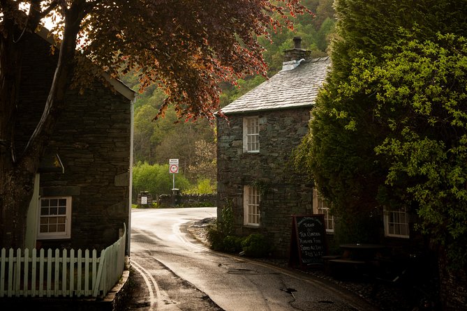 3-Day Lake District Explorer Small-Group Tour from Edinburgh - Two Nights in Town: Your B&B or Hotel Base (Keswick or Bowness)