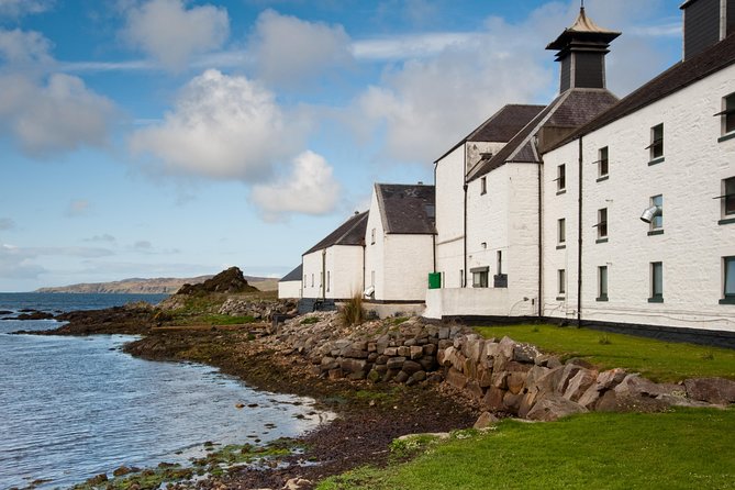 4-Day Islay & Whisky Tour Including Admissions from Edinburgh - Day 4: Inveraray Castle and a final Loch Lomond reset on the way back