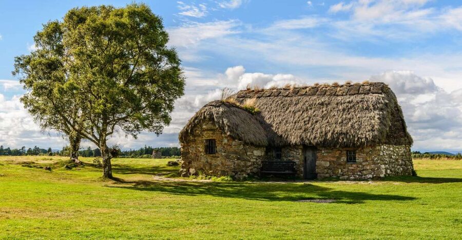 4-Day Outlander Trail From Edinburgh - Day 2 through Fraser country, Glen Affric, and Loch Ness