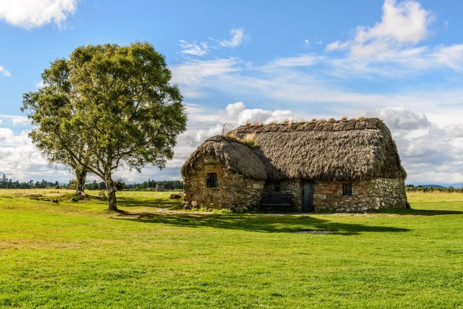 4-Day Outlander Trail From Edinburgh - Day 1 from Edinburgh to Inverness, starting with Stirling and Doune Castle