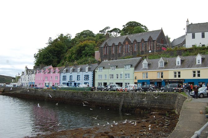 5-Day Best of Scotland Tour from Edinburgh - Day 4: Eilean Donan Castle, Nessie hunting on Loch Ness, and Urquhart ruins