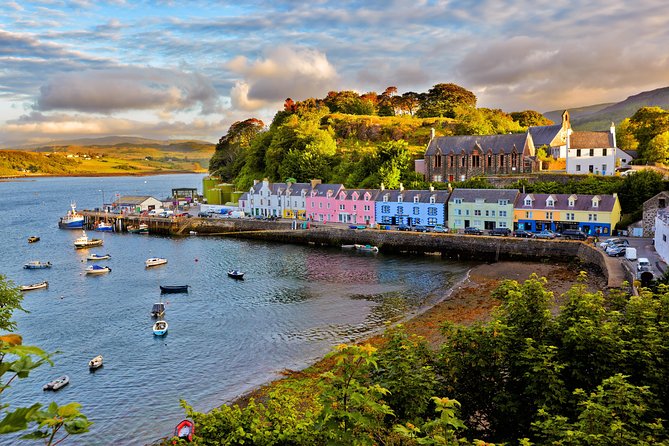 5-Day Highland Explorer and Isle of Skye Small-Group Tour from Edinburgh - Entering the Highlands from Edinburgh in a Mini-Coach