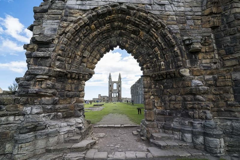 5-Day Tour to Isle of Skye, Oban, St Andrews and Highlands - Skye and Plockton: Old Man of Storr, Kilt Rock, Quiraing, plus island stories