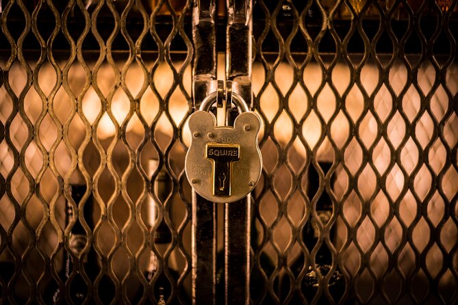 90min Underground Whisky Tasting in Edinburgh's Old Town - What’s actually in the tasting, and how the “levels” work
