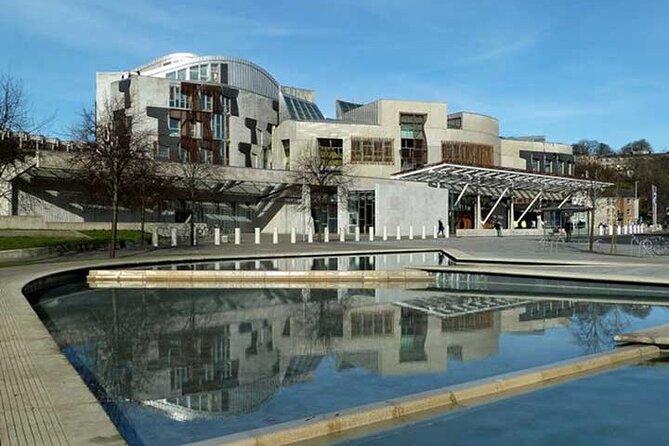 A History of Witchcraft in Edinburgh: A Self-Guided Audio Tour - High Street Passage: More Witchcraft Context While You Walk