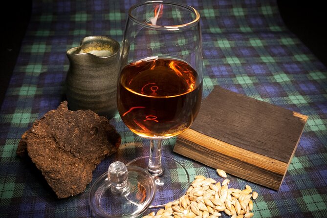 Afternoon Whisky Tasting in a Traditional Edinburgh Bar - The Jolly Judge Bar, and Why This Setting Matters