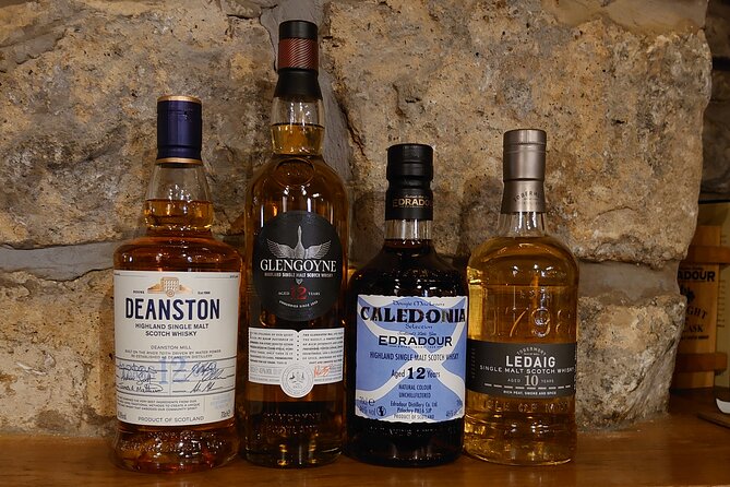 Afternoon Whisky Tasting in a Traditional Edinburgh Bar - Neil’s Approach: How the Guide Keeps It Friendly and Clear
