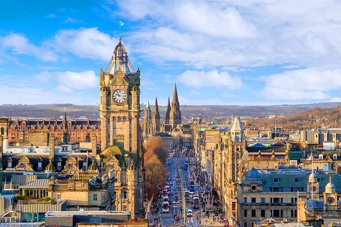 Arrival Transfer: Airport EDI to Edinburgh by Luxury Van - Timing That Respects Real Flights: Waiting Time and Flight Tracking