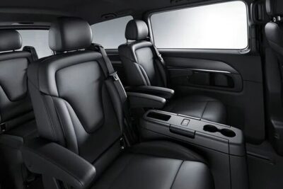 Arrival Transfer Edinburgh Airport EDI to Edinburgh by Minivan