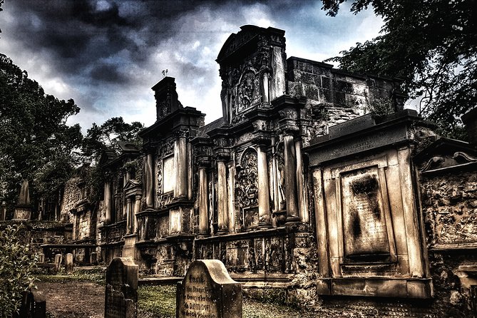 City of the Dead Haunted Graveyard Tour - Weather, Comfort, and Practical Tips for a Scary Evening