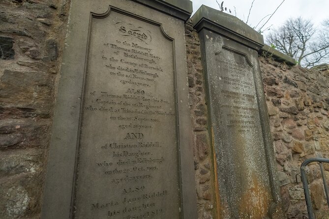 Dark History and Ghost Tour of Edinburgh - Grassmarket: 600 Years of Public Entertainment and the Cost of Spectacle