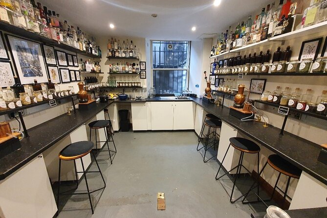 Distill a bottle of Gin on mini copper stills - Key things I’d circle on your booking page