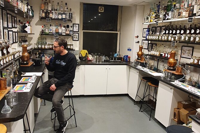 Distill a bottle of Gin on mini copper stills - Price and value in plain terms