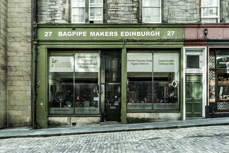 Edimbourg : Visite guidée privée en français avec Clémentine - National Museum of Scotland et Old College: comprendre le passage au moderne