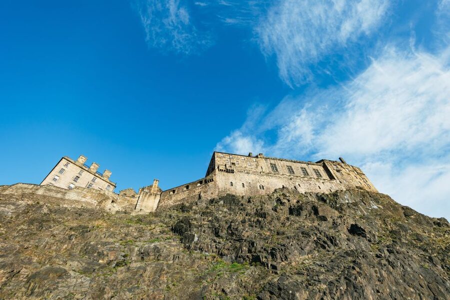 Edinburgh: 3-Hour Guided Walking Tour - Edinburgh Castle views and St Giles Cathedral, without the ticket runaround