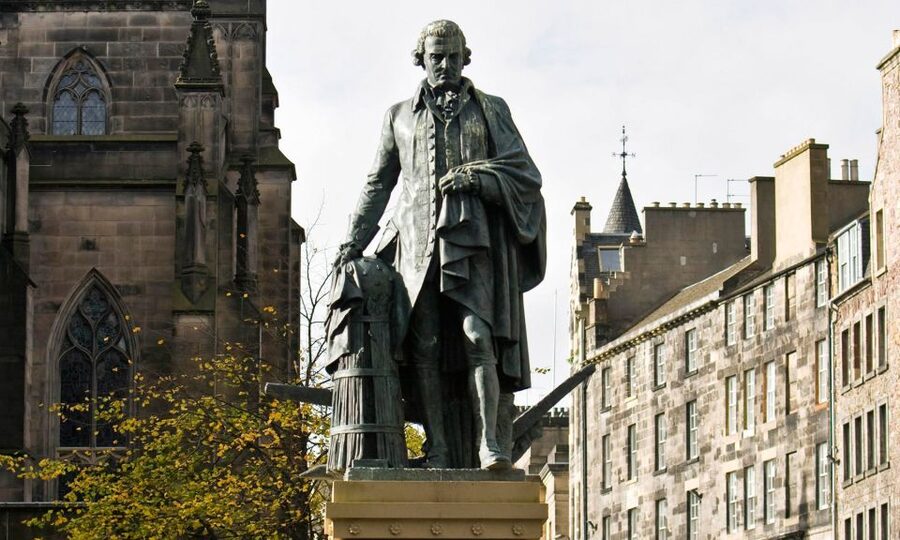 Edinburgh: 3-Hour Historical Walking Tour in Italian - St Giles Cathedral, Presbyterian Scotland, and the Royal Mile’s Political Center