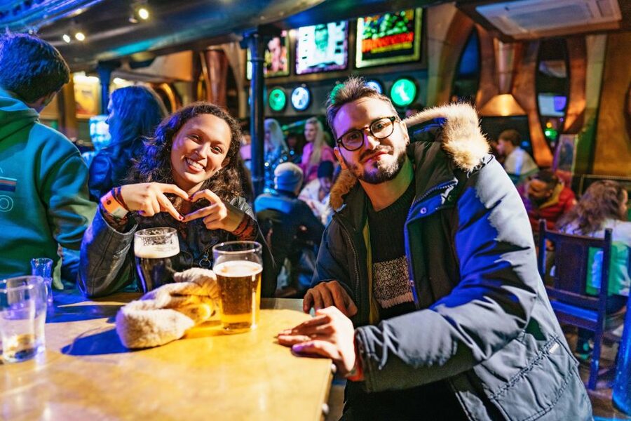 Edinburgh: 7 Bar Pub Crawl with 7 Shots & Discounts - The 7 Free Shots and Drink Deals, What You’ll Feel in Your Wallet