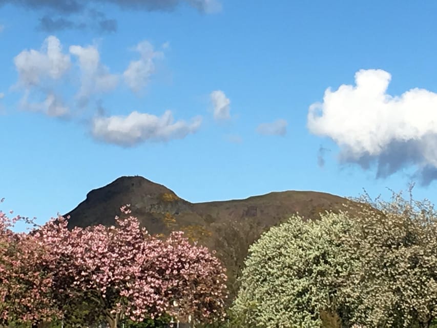 Edinburgh: a Scottish experience for Children in German - Traditional songs, a ceilidh dance, and customs explained for kids