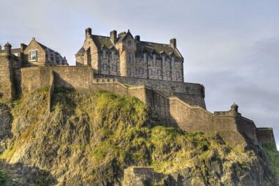 Edinburgh Castle Guided Walking Tour in English