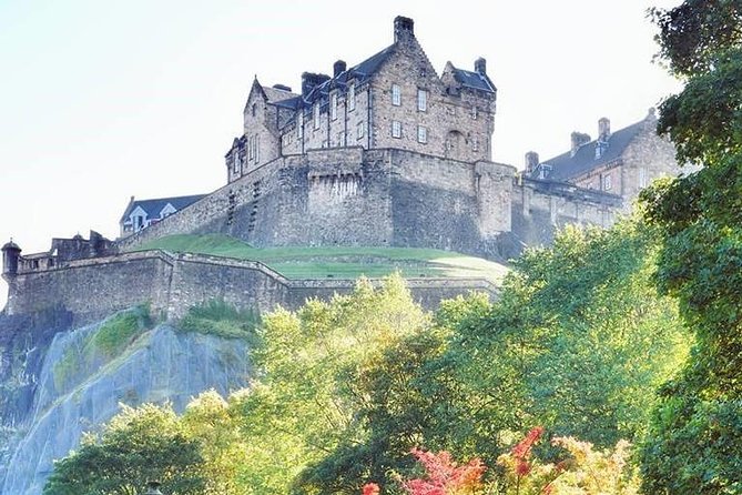 Edinburgh Castle Guided Walking Tour in English - Time on your own after the guide leaves, so you can match your pace