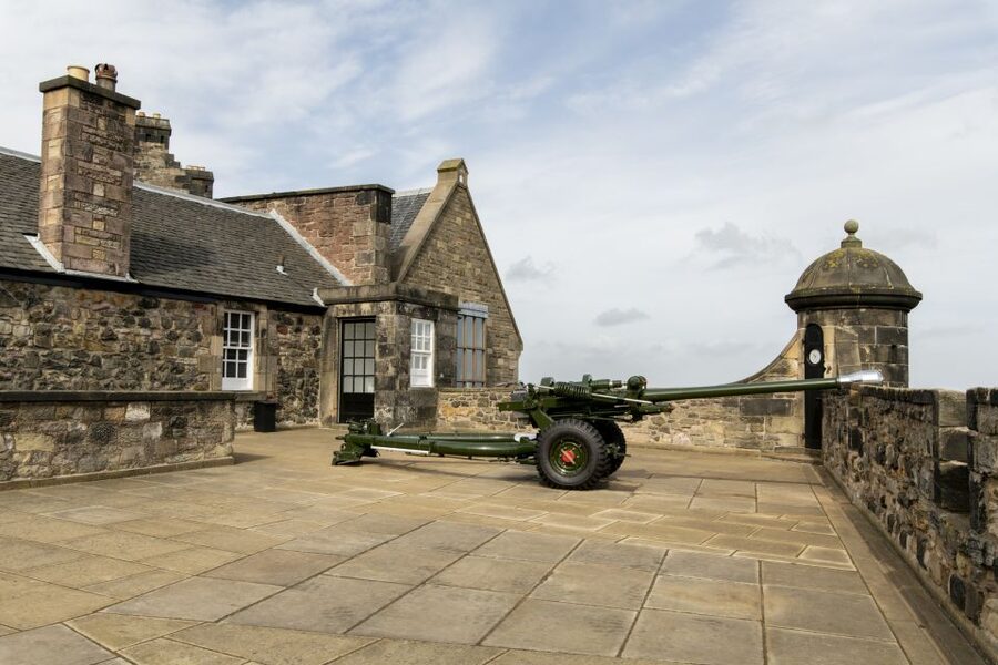 Edinburgh Castle: Guided Walking Tour with Entry Ticket - Should you book this Edinburgh Castle guided entry tour?