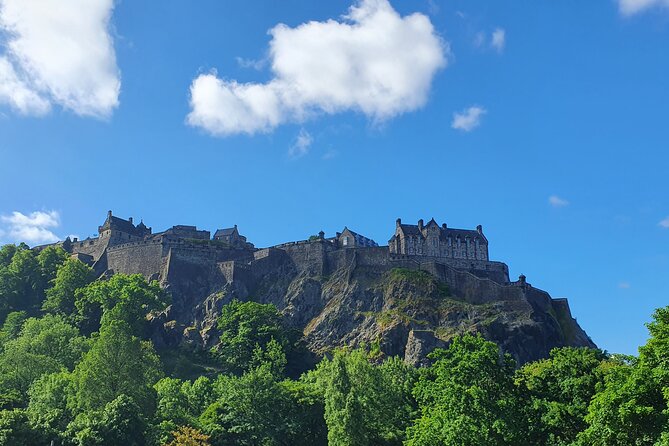 Edinburgh Castle Highlights Tour with Tickets, Map, and Guide - The esplanade approach: geology, early settlers, and the Military Tattoo