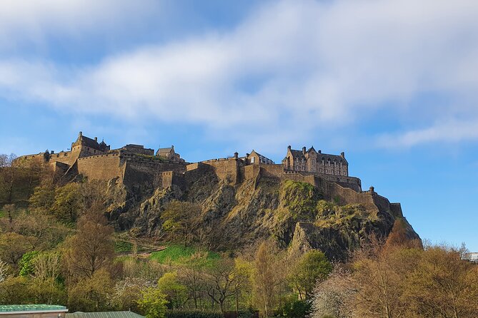 Edinburgh Castle Highlights Tour with Tickets, Map, and Guide - Hawkhill and the living fortress, from prisoners to current residents