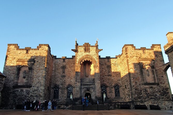 Edinburgh Castle Highlights Tour with Tickets, Map, and Guide - How long it really takes, and why 1.5 hours is a good fit