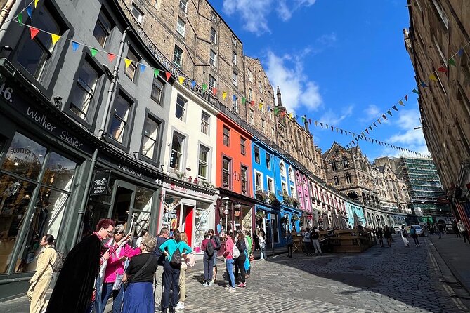 Edinburgh City 4 Hour Private Guided Taxi Tour - Calton Hill and Holyrood Palace Area: Views and a Budget Choice