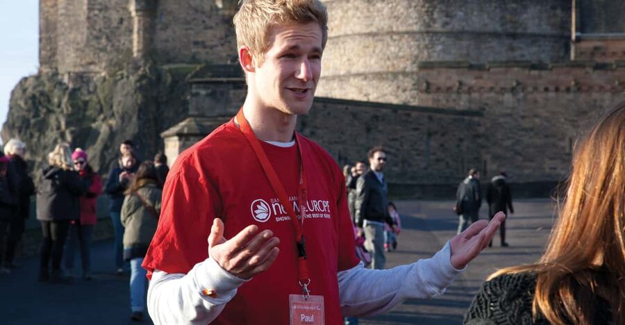 Edinburgh: City Highlights Walking Tour - Scottish Greats, Royal Scandals, and the Dark Legends People Still Tell