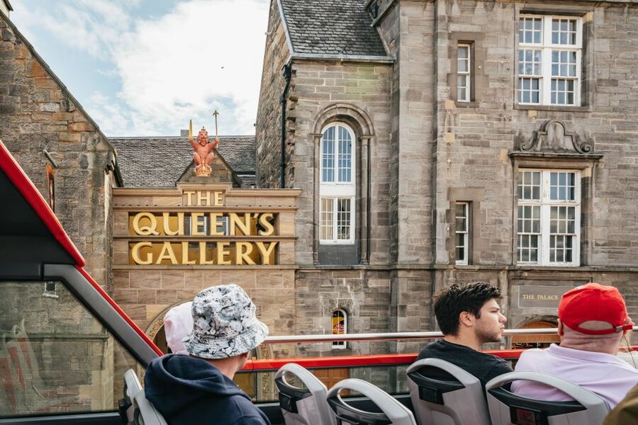 Edinburgh: City Sightseeing Hop-On Hop-Off Bus Tour - Audio that actually makes the ride feel useful