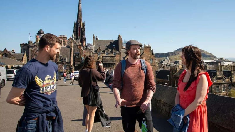 Edinburgh: Edinburgh Castle Guided History Tour with Tickets - Western Panorama Views and Quick Photo Strategy