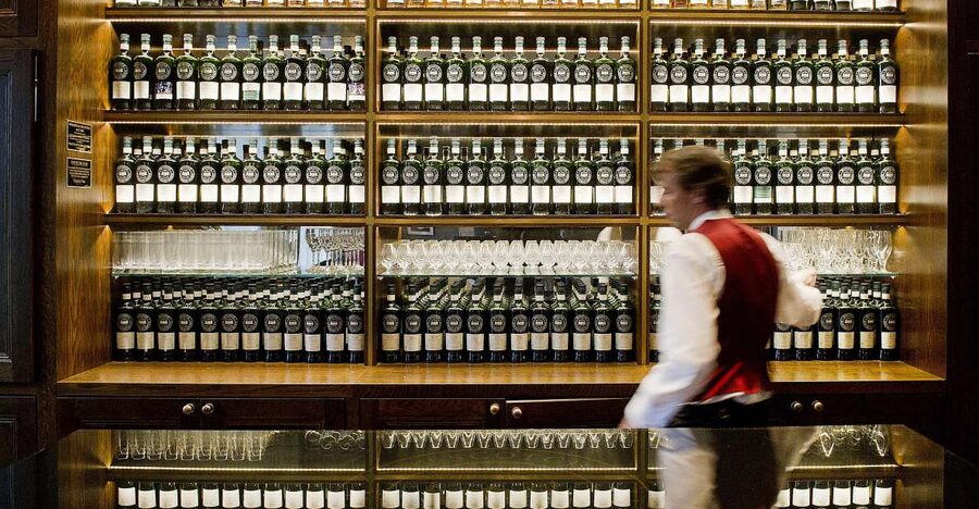 Edinburgh: Food & Drink Tasting Tour - Dietary needs and alcohol-free options without the headache