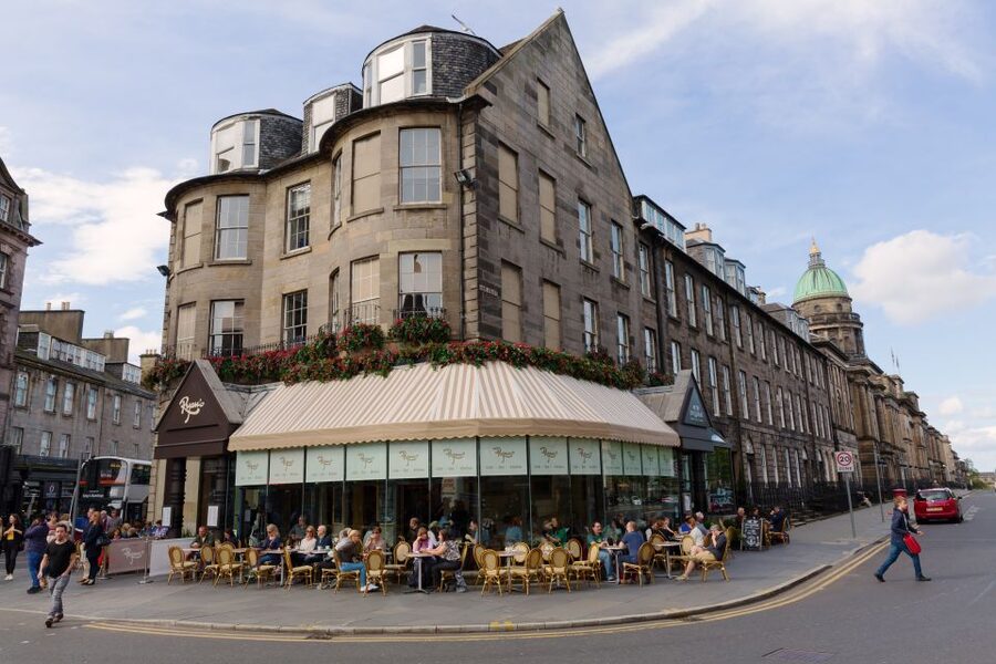 Edinburgh Food Tasting Tour with a Local - What You’ll Eat: Pies, Haggis, and the Famous Deep-Fried Mars Bar