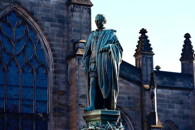 Edinburgh Food Tour with Scotch, Haggis, a Secret Dish & More - Scotch, walking shoes, and how the route affects your body