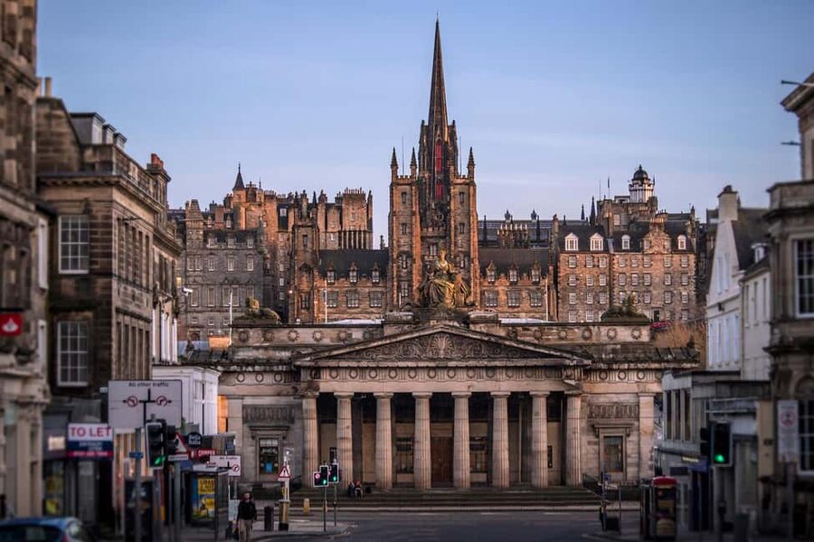 Edinburgh: Full-Day Walking Tour with Edinburgh Castle - Key Things That Make This Tour Worth Your Time