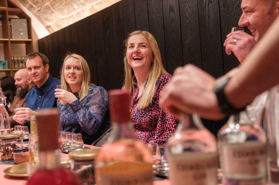 Edinburgh: Gin Distillery Tour and Tasting - A fast 75 minutes in Edinburghs gin headquarters