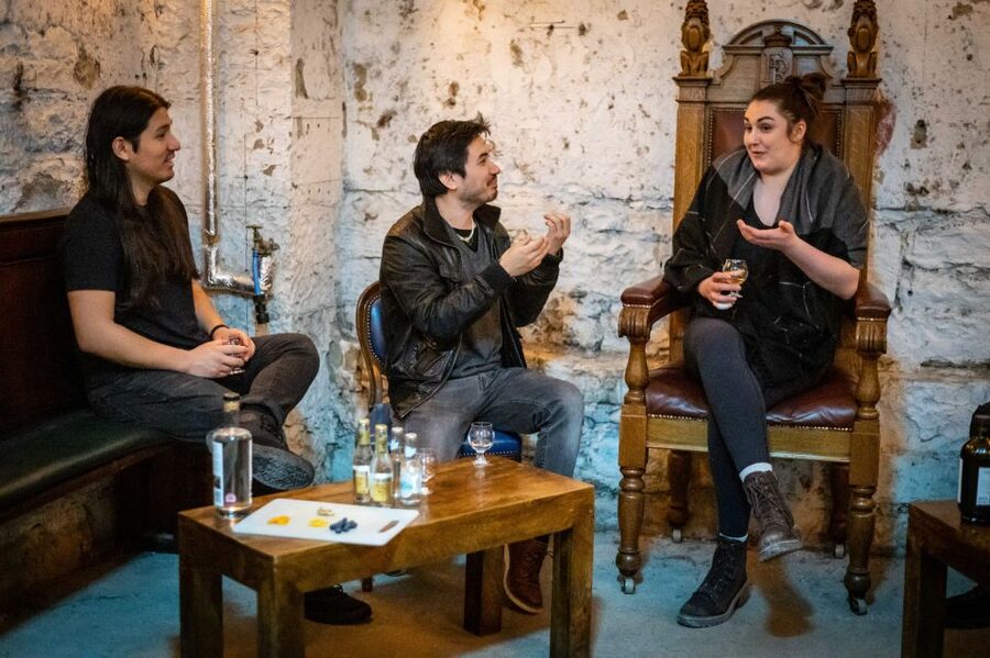 Edinburgh: Gin Tasting at Underground Venue - How each gin style changes your drink, and what to pay attention to