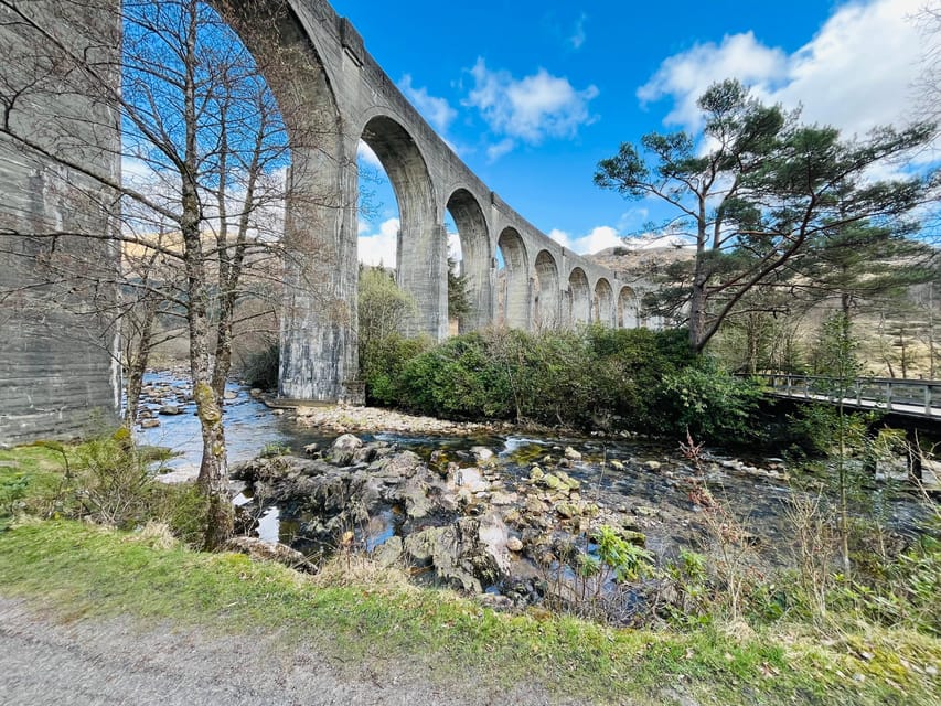 Edinburgh: Glenfinnan Viaduct, Glencoe & Fort William - The Coach Experience, Comfort, and the Role Your Guide Plays