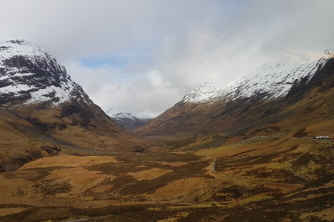 Edinburgh: Glenfinnan Viaduct, Glencoe & Fort William Guided Tour - Pitlochry on the way back: legs, snacks, and Cairngorms views