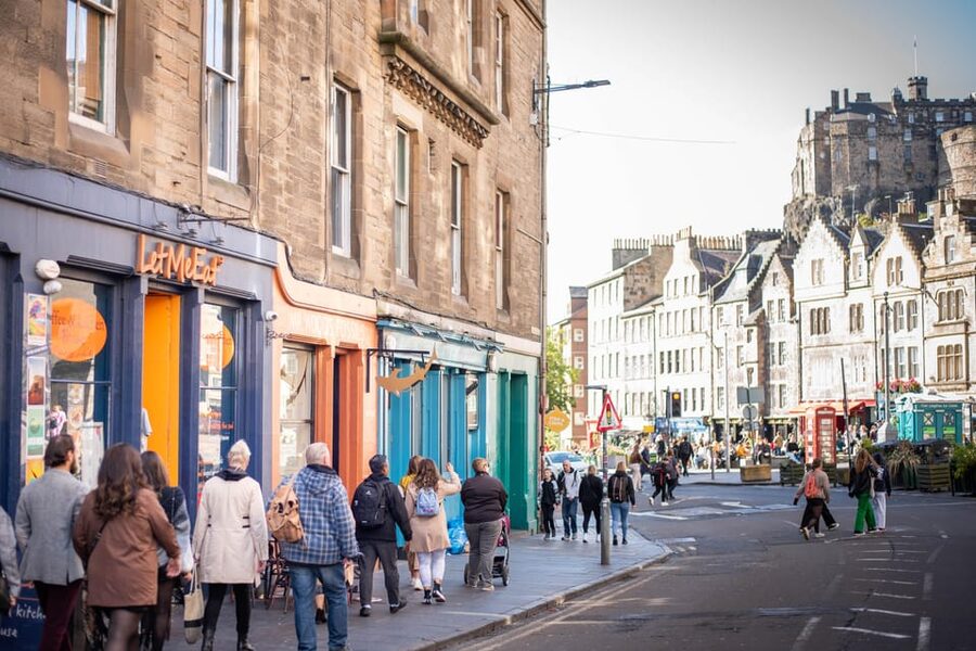 Edinburgh: Guided Harry Potter Walking Tour - Victoria Street and the Diagon Alley inspired shopping feel