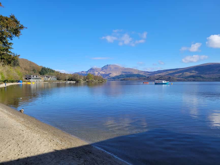 Edinburgh: Harry Potter, Glenfinnan Viaduct & Highland Tour - Loch Lomond and Luss: the calm start before the cinematic chaos