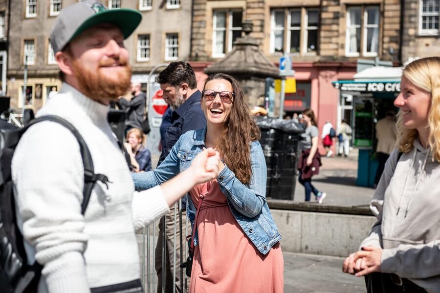 Edinburgh: Harry Potter Guided Tour With A Whisky Tasting - Harry Potter meets Scotch, on foot and underground