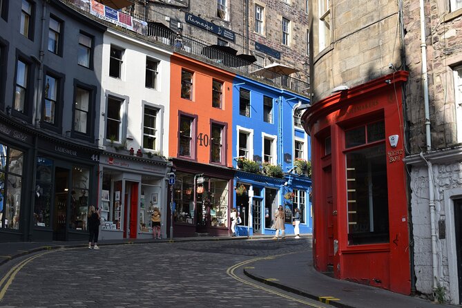 Edinburgh Harry Potter Self-Guided Private Tour - Elephant House doorstep: the writing legacy starts before you enter anywhere