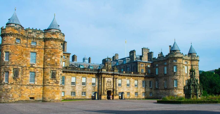 Edinburgh: Harry Potter Tour & Palace of Holyrood Entry - Key highlights you’ll care about