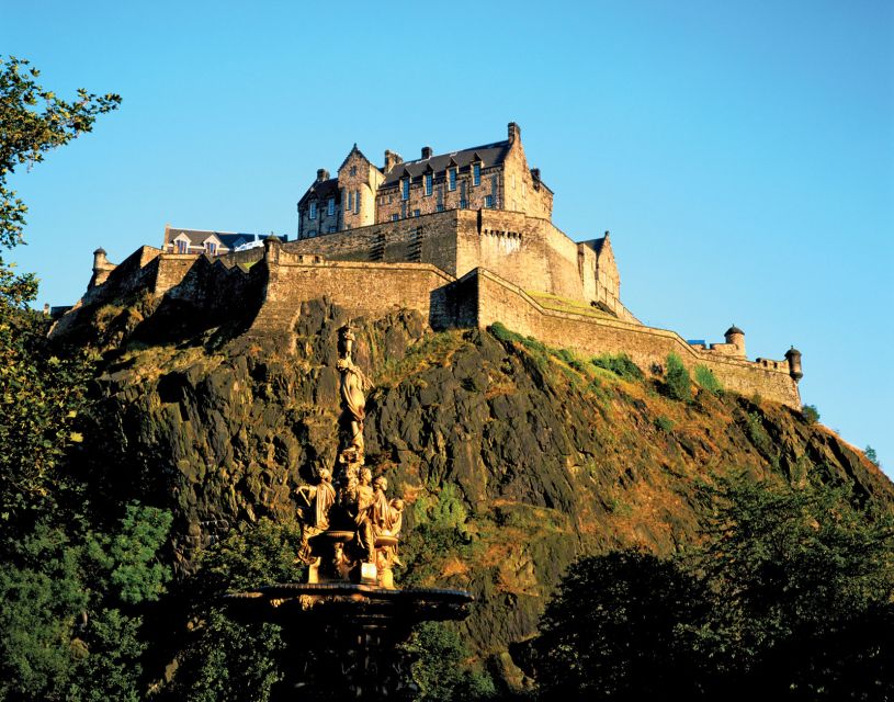 Edinburgh: Harry Potter Wizard Walking Tour, Kids Join Free - A Harry Potter walk that actually shows you Edinburgh