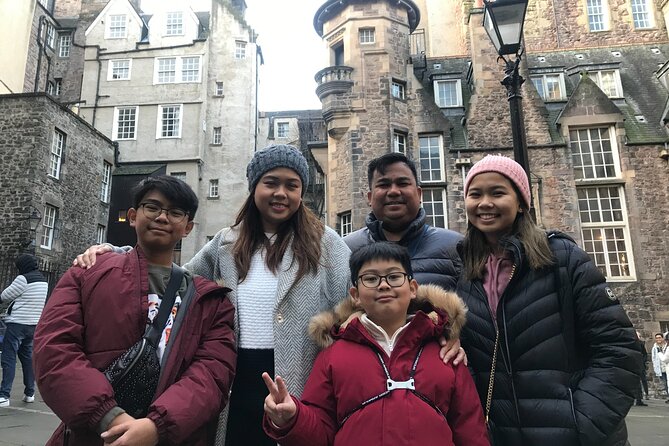 Edinburgh Highlights & Hidden Gems: Private Tour with a Local - Old Town on foot, with whisky stops in cozy Scottish pubs